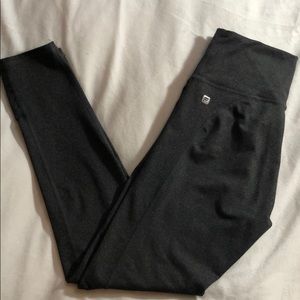 Size 6 Fabletics leggings